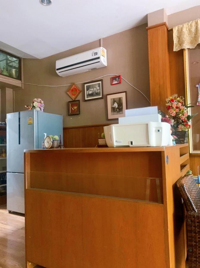 Ying Hostel Bangkok Exterior foto